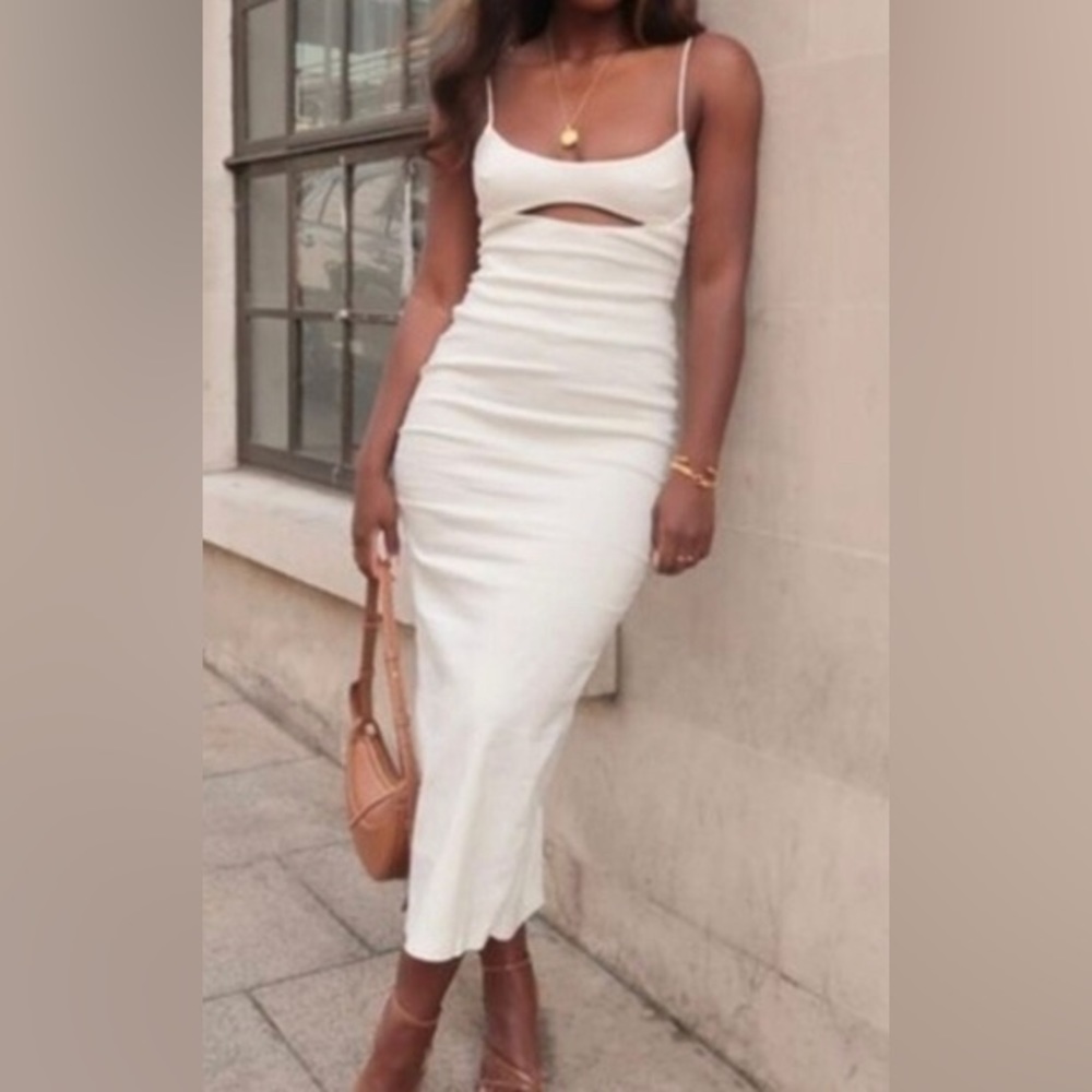 NWT: Zara ecru linen blend cut out midi dress, Size M